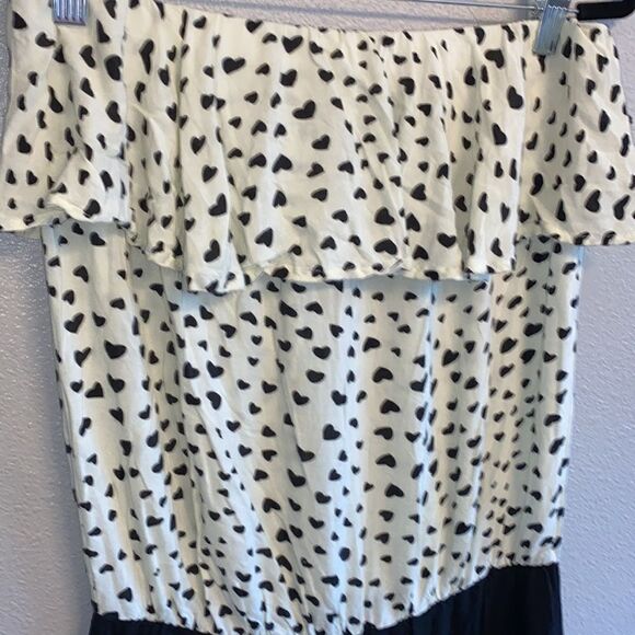 White and black heart romper- Size Large - Picture 2 of 5